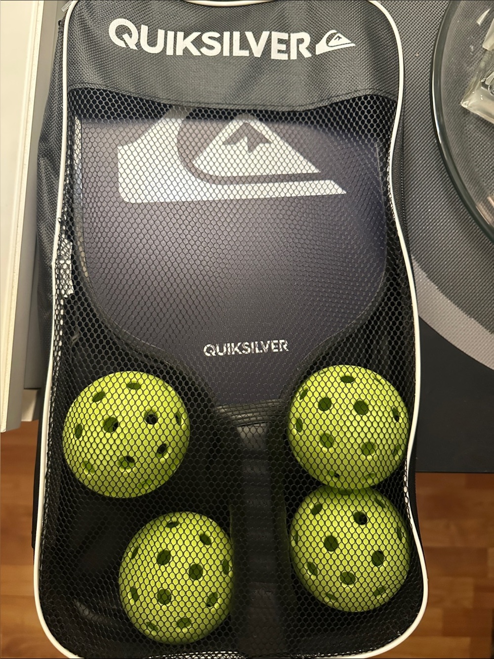 Quiksilver Paddle and Lime Green Pickleball Ball Set